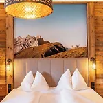 ホテル Pehab - Dachstein Rooftop-spa ラムサウ・アム・ダッハシュタイン