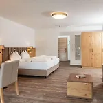 Aktivhotel Pehab 4*