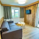 Pehab - Dachstein Rooftop-spa ラムサウ・アム・ダッハシュタイン