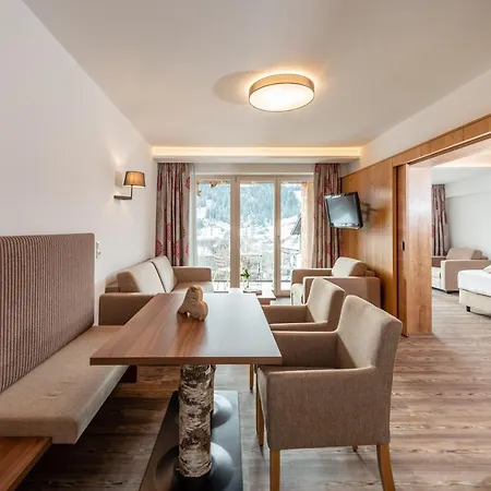 ホテル Aktivhotel Pehab - Dachstein Rooftop-spa ラムサウ・アム・ダッハシュタイン