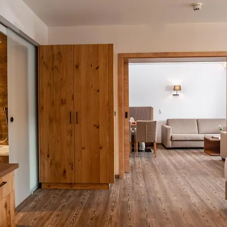 Aktivhotel Pehab - Dachstein Rooftop-spa ラムサウ・アム・ダッハシュタイン