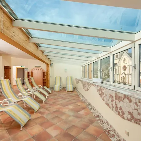 Aktivhotel Pehab - Dachstein Rooftop-spa ホテル