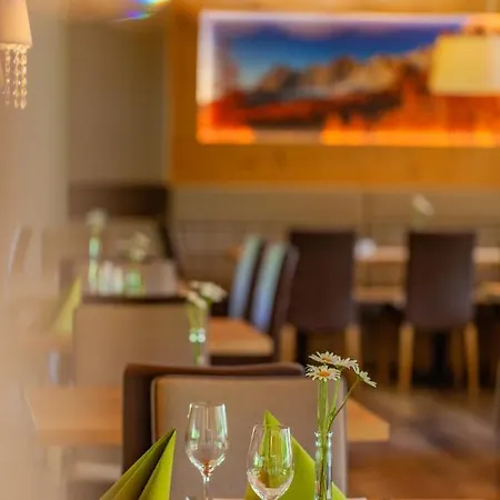 Aktivhotel Pehab - Dachstein Rooftop-spa Hotel 4*