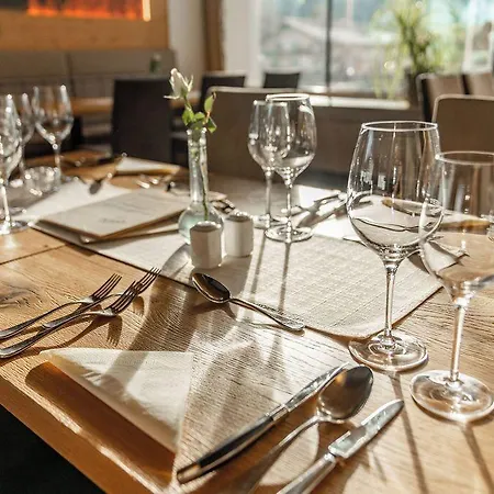 Aktivhotel Pehab - Dachstein Rooftop-spa ホテル ラムサウ・アム・ダッハシュタイン