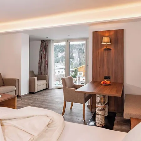 Aktivhotel Pehab - Dachstein Rooftop-spa Hotel 4*