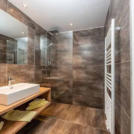 فندق Pehab - Rooftop-spa 4*