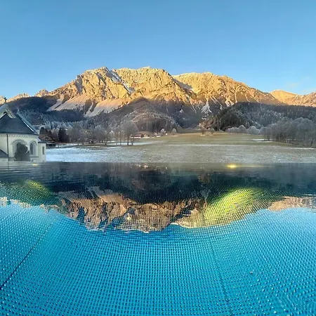 Hotel Pehab - Rooftop-spa Ramsau am Dachstein