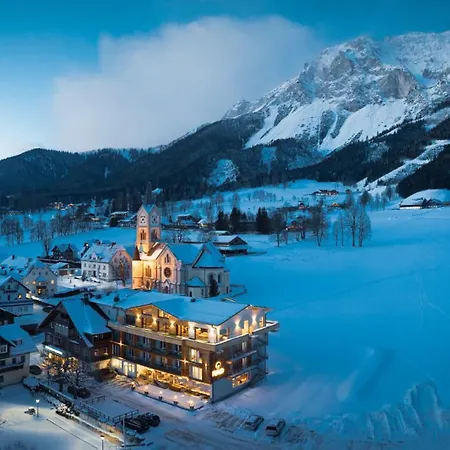 酒店 Pehab - Dachstein Rooftop-spa 拉姆绍达赫斯坦